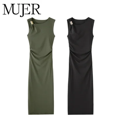 فستان الأسود المطوي بدون أكمام